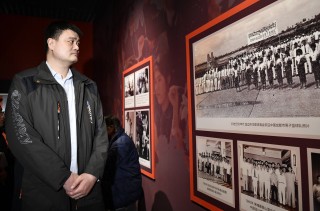 美利坚篮球传奇球星回顾展在体育博物馆举行，引起关注